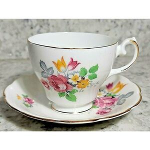 VANDERWOOD Bone China Floral‎ TEA CUP & SAUCER Vintage Gold Edge Detailing